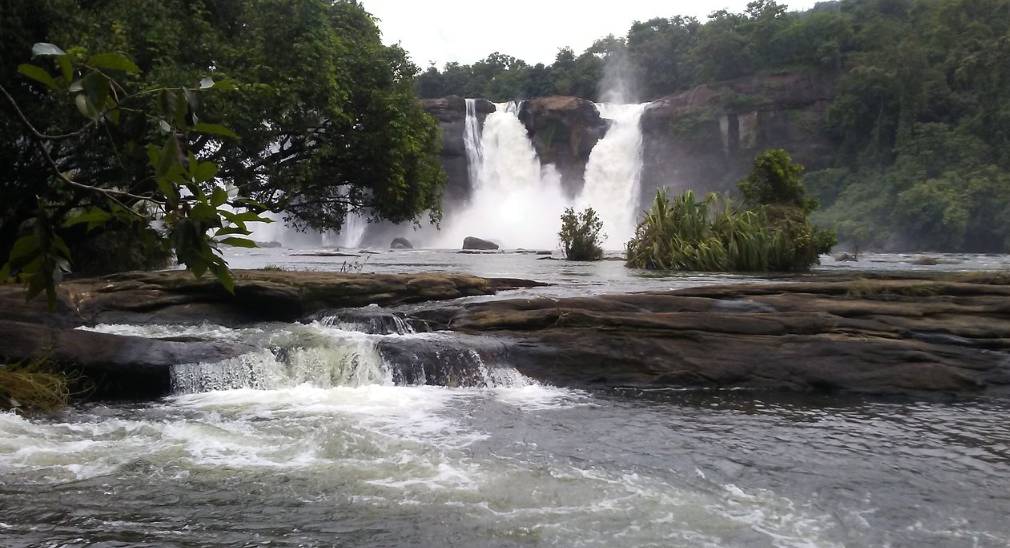 Attractions in Athirapilly Water Falls 